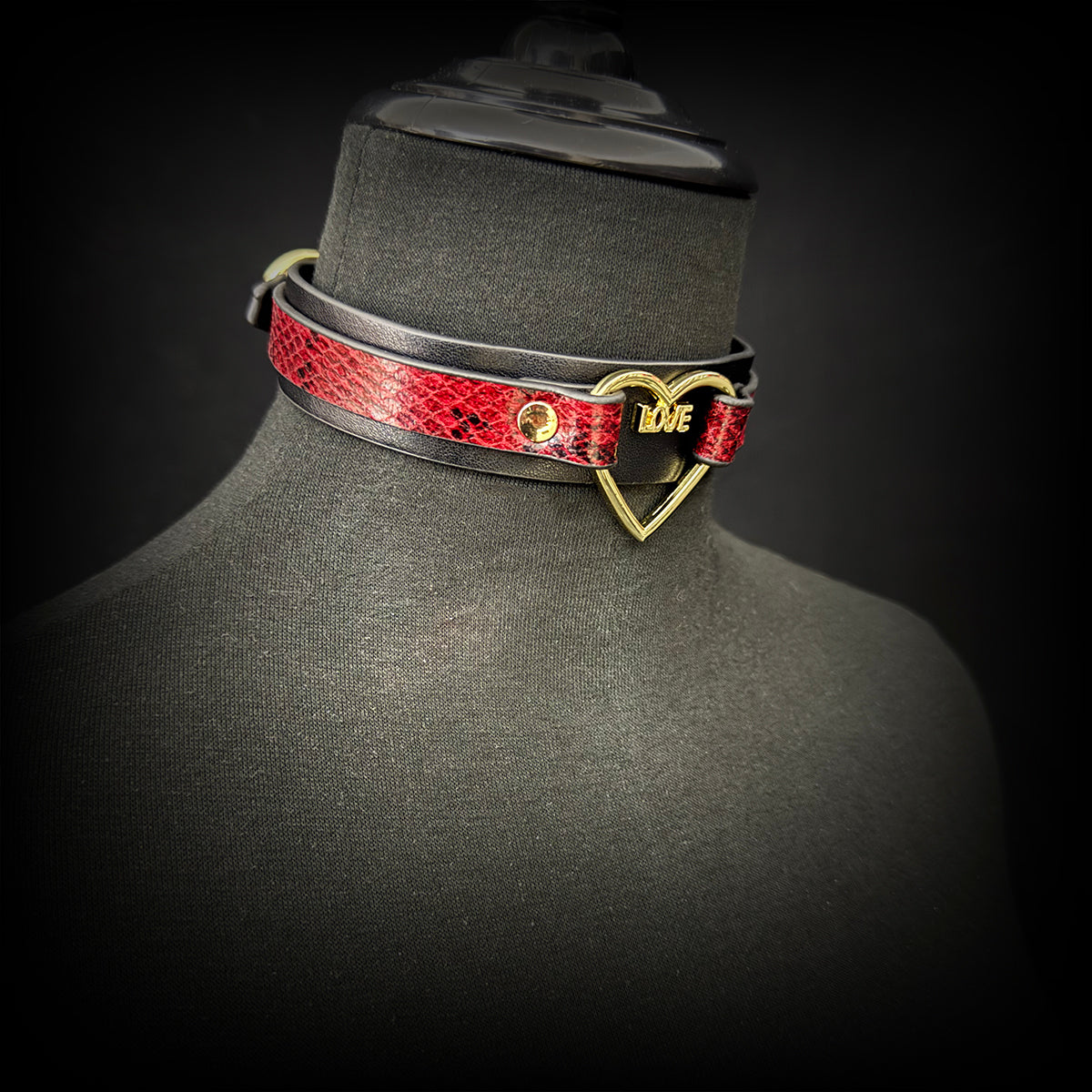 Daluse Gold Heart Ring Red Black Snake Pattern Double Leather Choker Collar Necklace