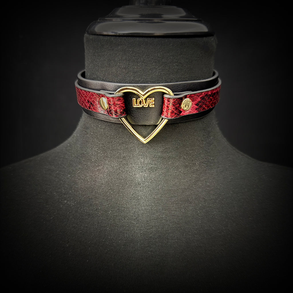 Daluse Gold Heart Ring Red Black Snake Pattern Double Leather Choker Collar Necklace