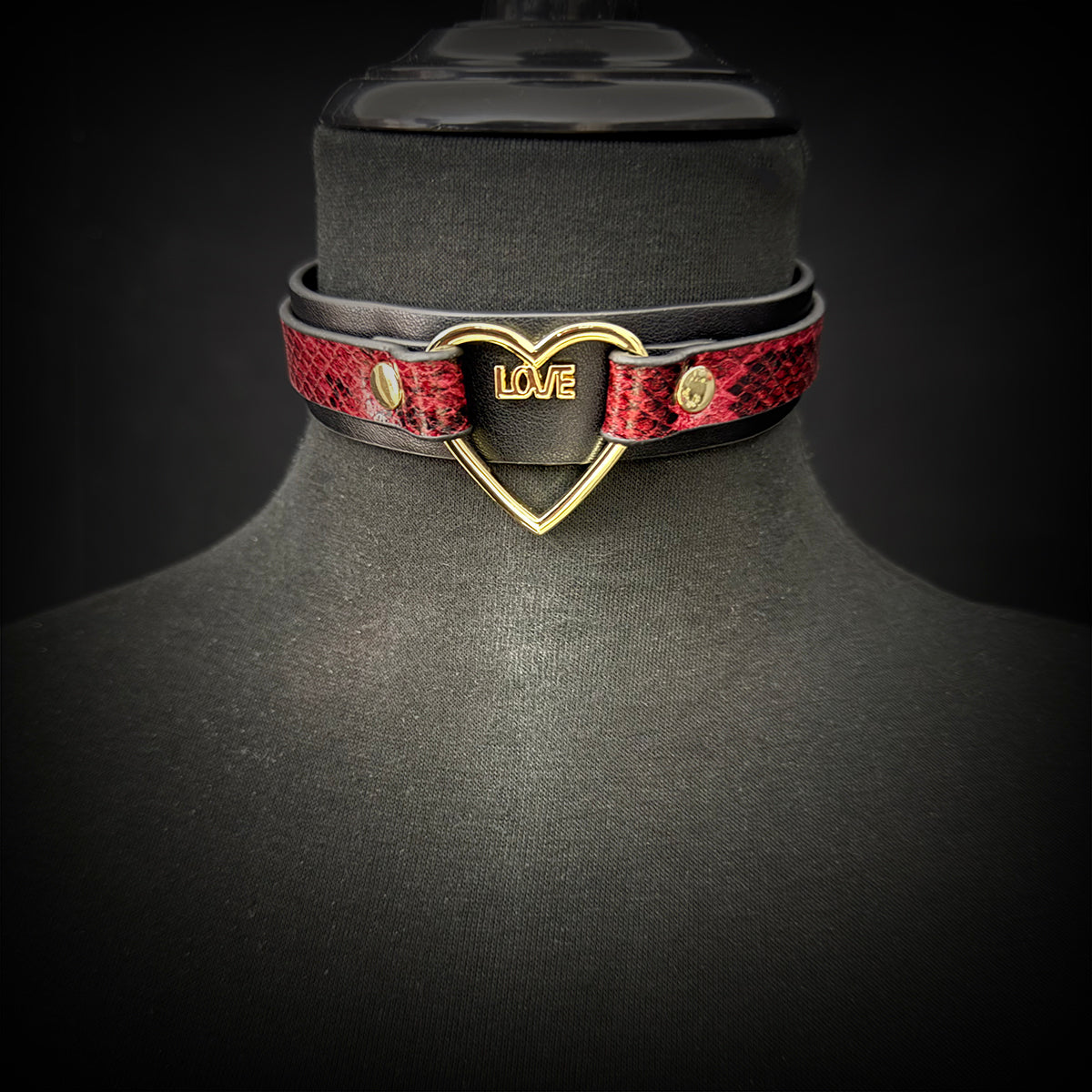 Daluse Gold Heart Ring Red Black Snake Pattern Double Leather Choker Collar Necklace