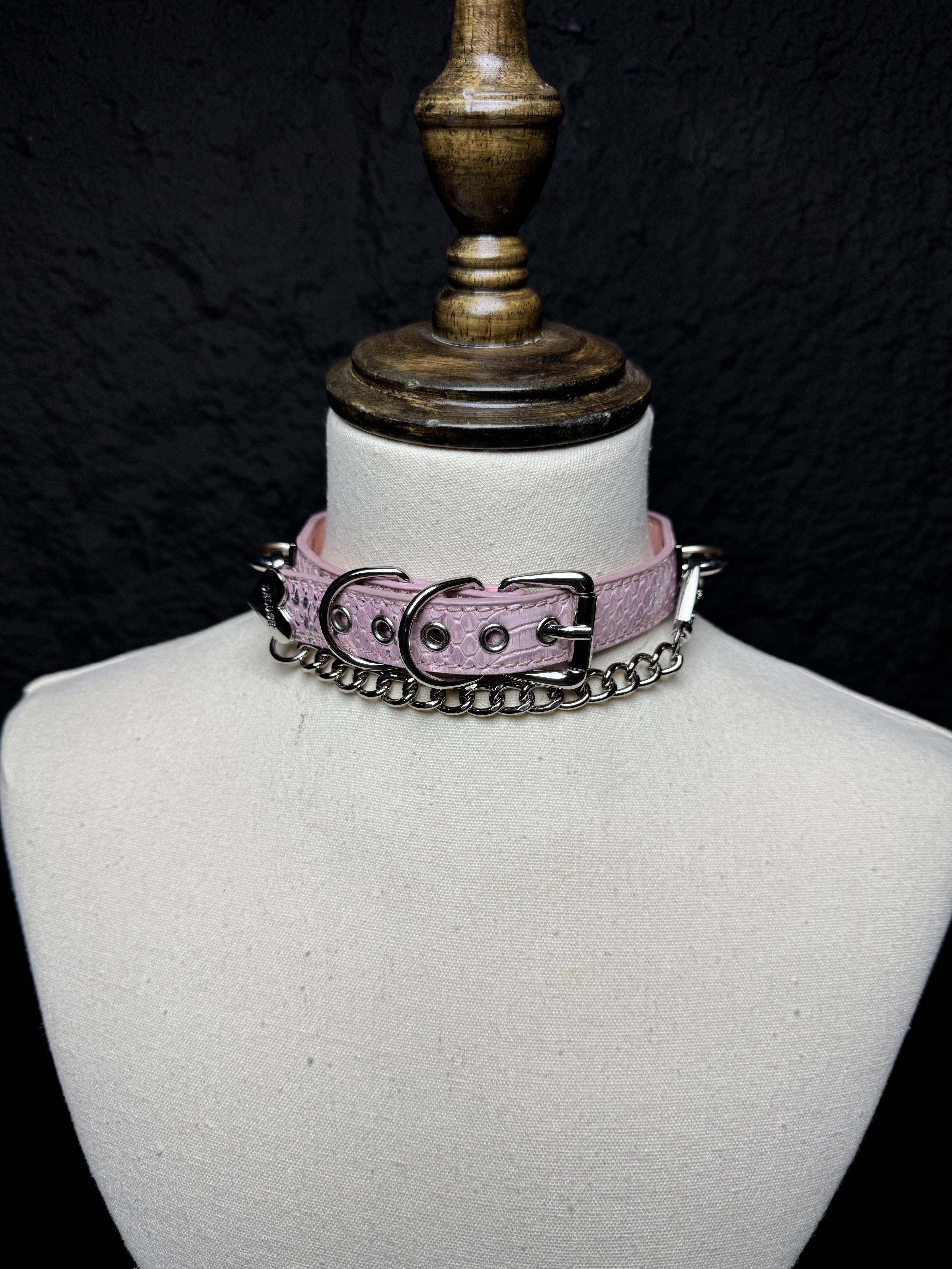 Daluse Snake Pattern Leather Silver Chain Adjustable Choker Necklace Collar