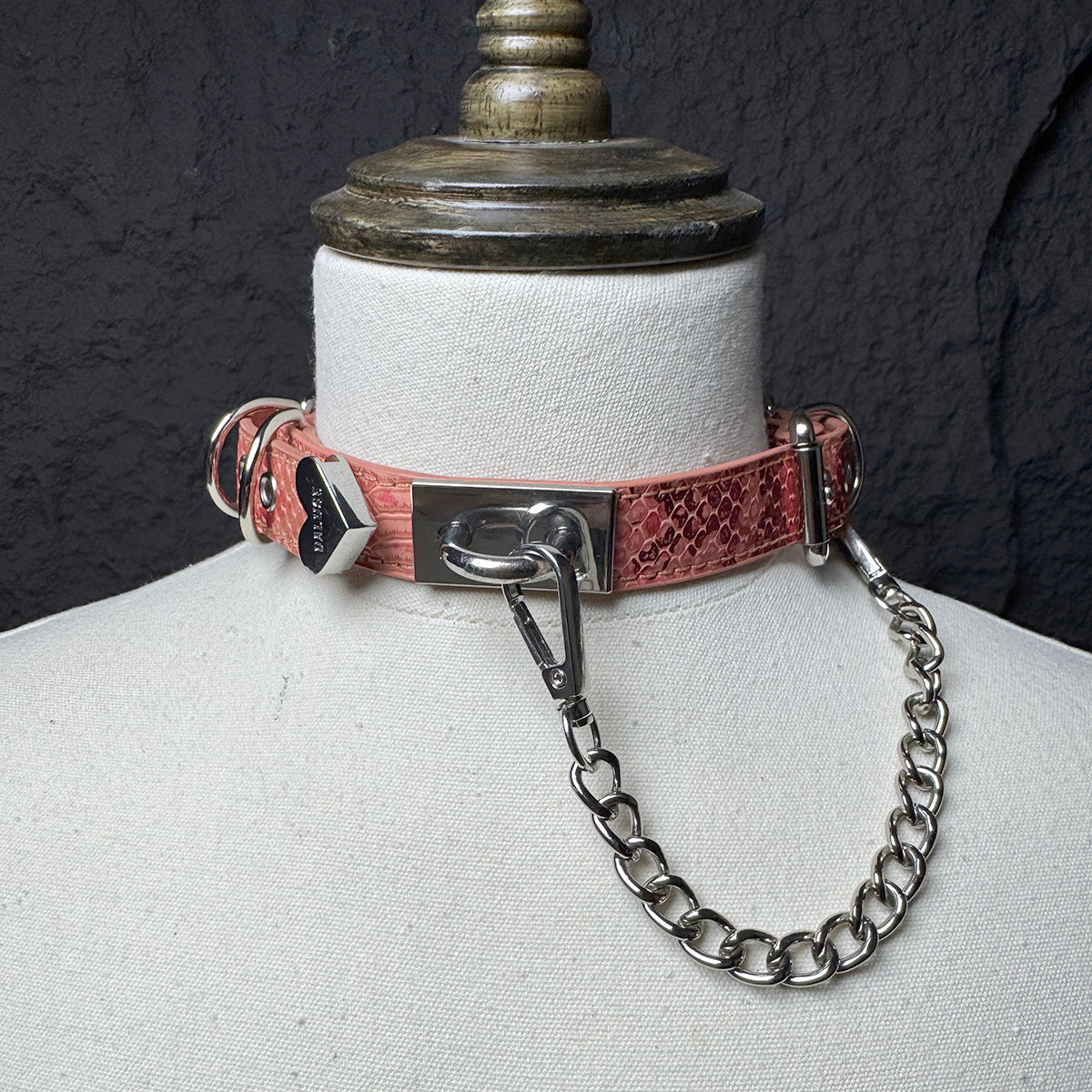 Daluse Snake Pattern Leather Silver Chain Adjustable Choker Necklace Collar