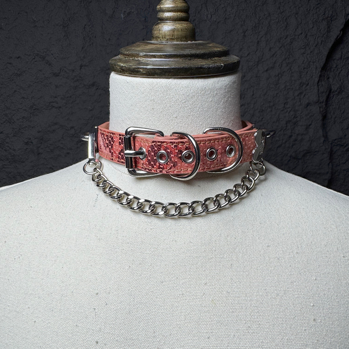 Daluse Snake Pattern Leather Silver Chain Adjustable Choker Necklace Collar