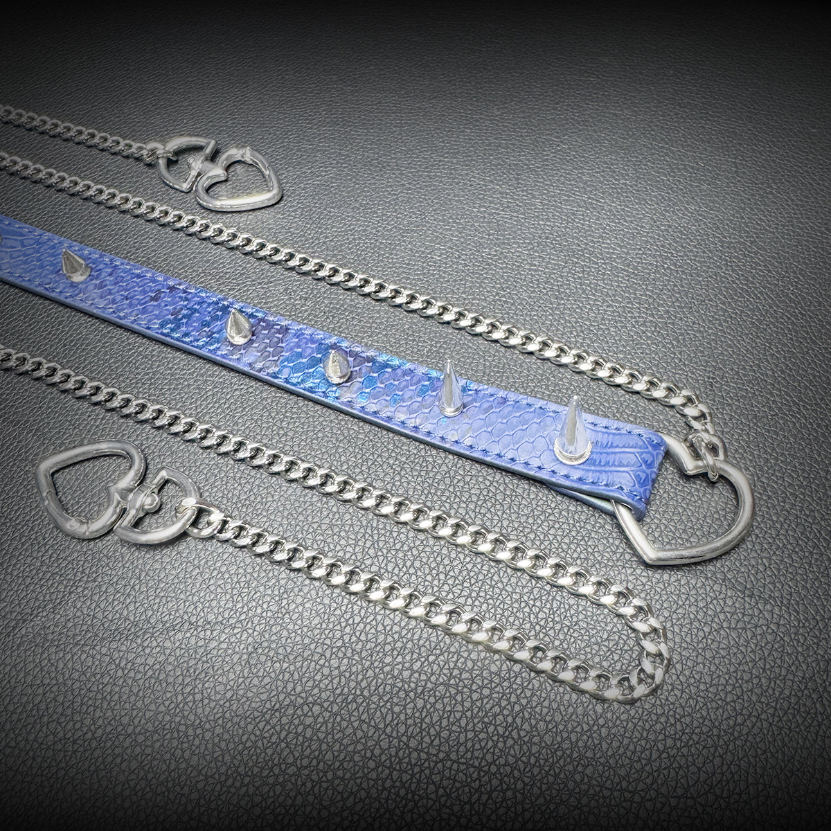 Daluse Blue Snakeskin Riveted Heart Shaped Choker Titanium Double Chain Adjustment Collar Necklace