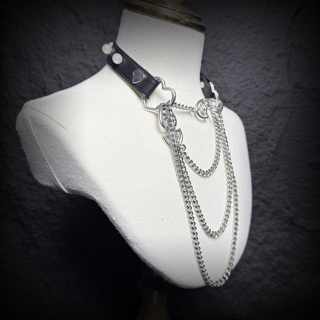Daluse Pearl Heart Shaped Leather Choker with Titanium Double Chain Adjustment Collar Necklace