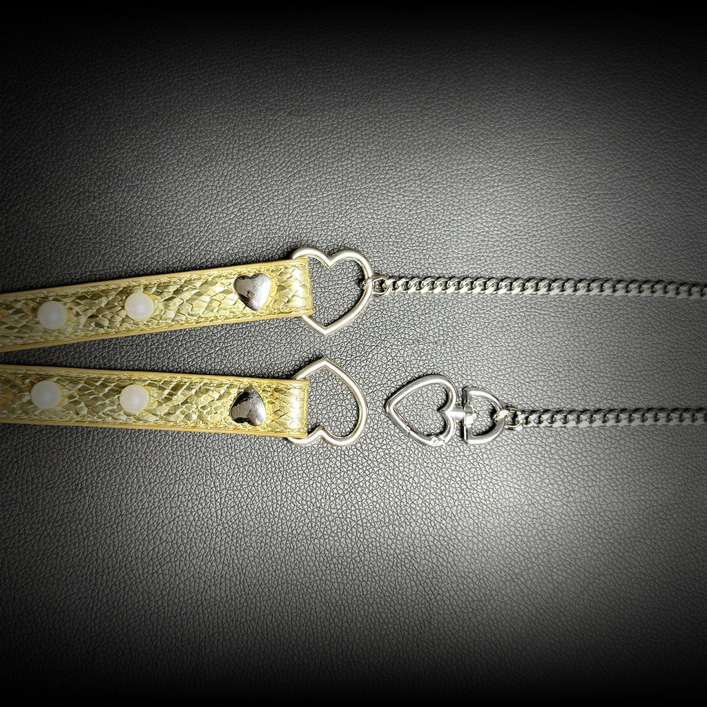 Daluse Crushed Gold Leather Pearl Heart Shaped Clasp Choker Single Titanium Steel Chain Adjustable Collar Necklace