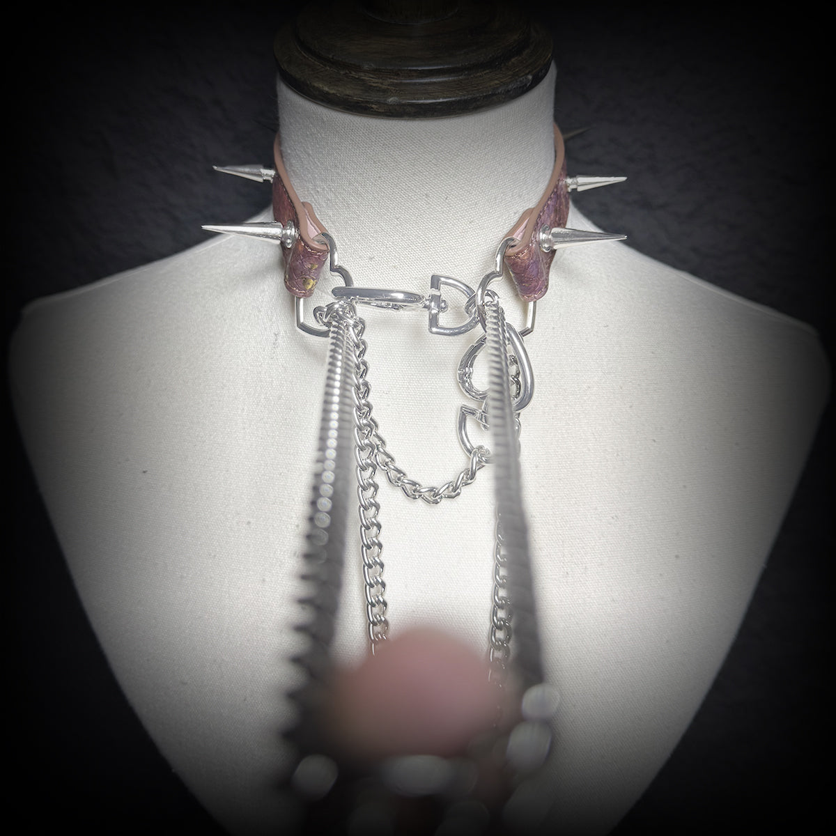 Daluse Gold Spotted Purple Orange Snake Leather Rivets Choker Double Titanium Steel Chain Adjuster Collar Necklace