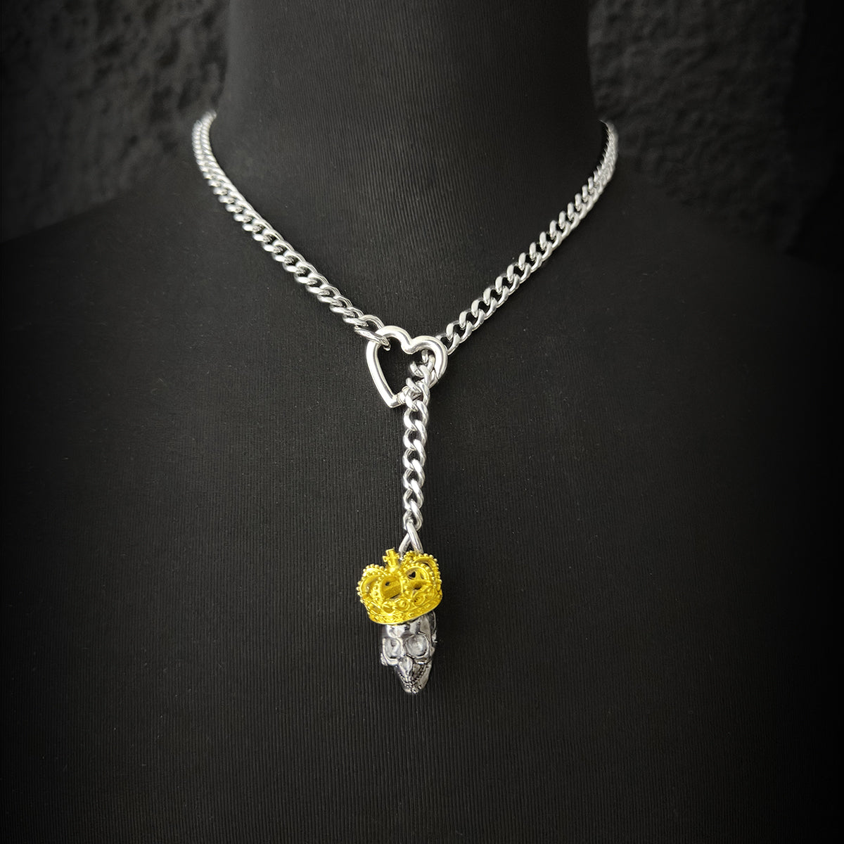 Daluse Gold Crown Skull Silver Titanium Steel Chain Necklace