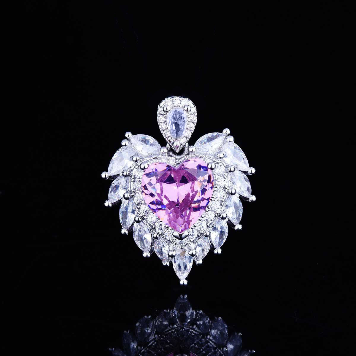 Daluse Pink Crystal Heart Pendant Silver Titanium Steel Chain Necklace