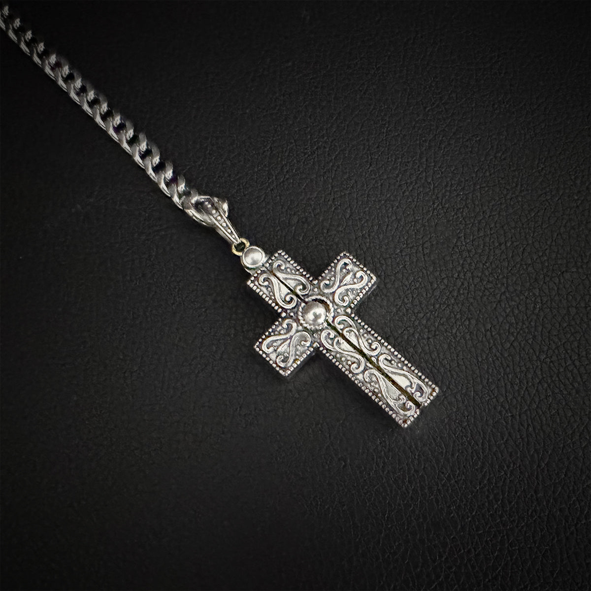 Daluse Vintage Silver Gold Cross Openable Clasp Pendant Silver Titanium Steel Chain Necklace